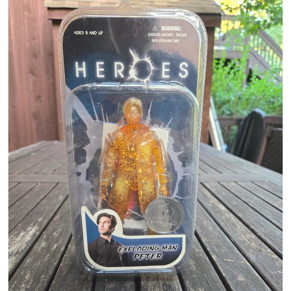 Mezco Heroes Exploding Man Peter Petrelli Action Figure Sealed Toys R Us 2008